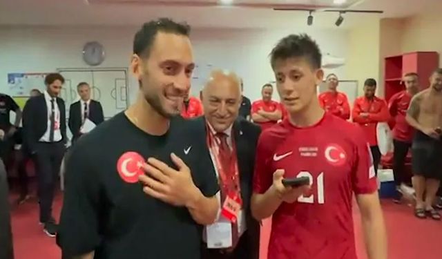 Cumhurbaşkanı Erdoğan milli futbolcuları telefonla arayarak tebrik etti