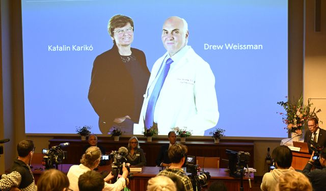 Nobel Tıp Ödülü kazananları Stockholm'de belli oldu: Kariko ve Weissman ödüle layık görüldü!