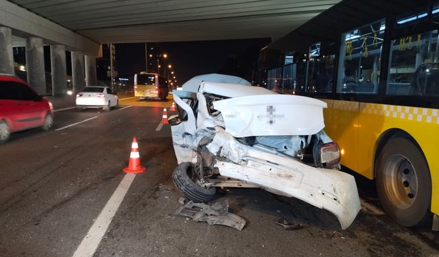 Kadıköy'de zincirleme trafik kazası: 5 yaralı