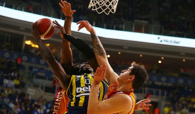 Türkiye Sigorta Basketbol Süper Ligi: Fenerbahçe: 90 - Galatasaray: 74