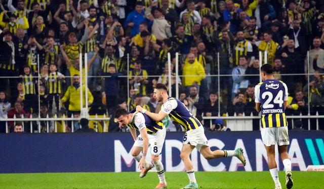 Fenerbahçe yenilmezlik serisini 16 maça çıkardı