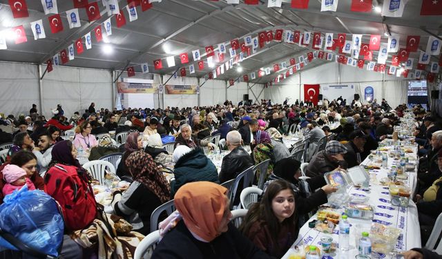 Binlerce vatandaş Eyüpsultan’da dev iftar sofrasında buluşacak