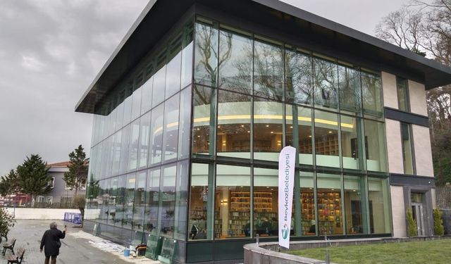 Dünya'nın ilk yalı kütüphanesi Beykoz'da hizmete açıldı