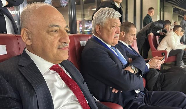 Mehmet Büyükekşi, Macaristan maçını Orban, Ceferin ve Csany ile birlikte izledi
