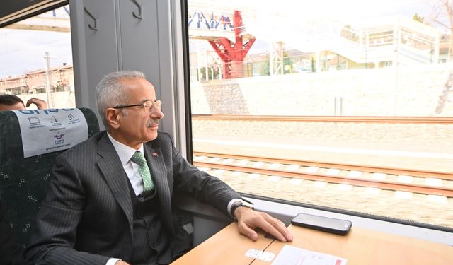 Bakan Uraloğlu: Ankara-İstanbul süper hızlı tren projesini başlattık