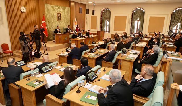 Zeytinburnu’nda yeni dönemin ilk meclis toplantısı yapıldı