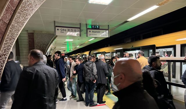 Üsküdar-Samandıra metro hattında arıza nedeniyle seferler aksadı