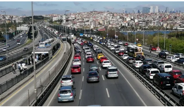 TÜİK: Martta 226 bin 617 taşıtın trafiğe kaydı yapıldı