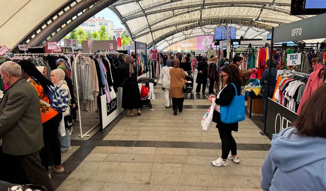 Güngören Belediyesi tarafından düzenlenen Giyim Festivaline büyük ilgi