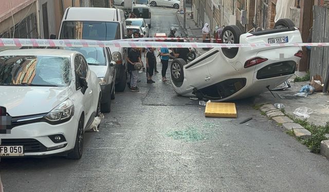 Şişli’de otomobil takla attı: 1 yaralı