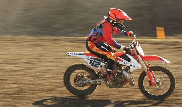 Eyüpsultan’ın gururu milli sporcu Efe Okur Avrupa yarı finalinde