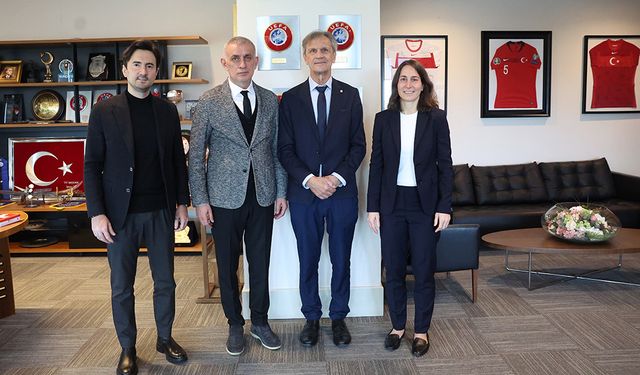 İsviçre Futbol Federasyonu Başkanı Blanc, Hacıosmanoğlu'nu makamında ziyaret etti