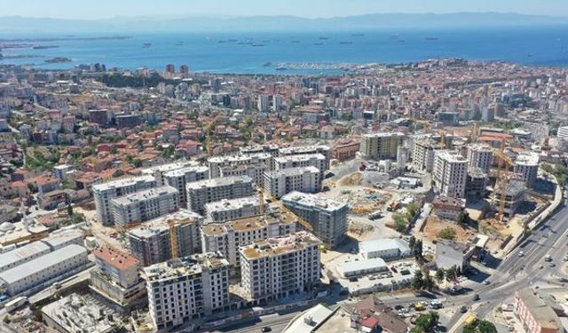 ''Yarısı Bizden kampanyasıyla güvenli konutlara geçiş şart''