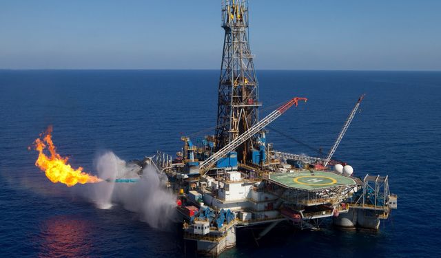 Bakan Bayraktar: Petrol ve doğal gaz üretiminde farklı bir üretim yöntemine geçeceğiz