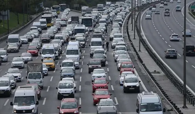 Nisan ayında 191 bin 983 adet taşıtın trafiğe kaydı yapıldı