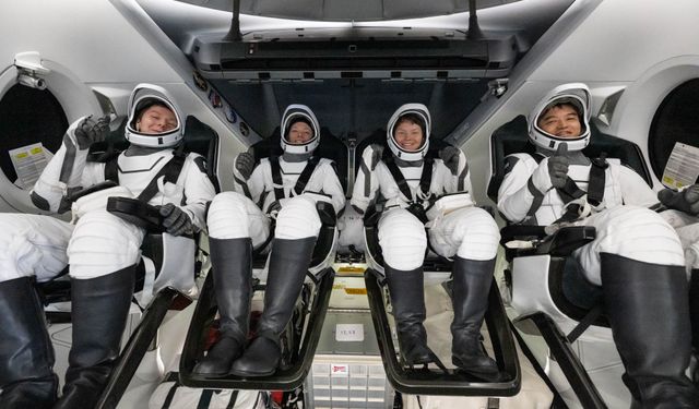 NASA'nın Crew-10 ekibi dünyaya döndü