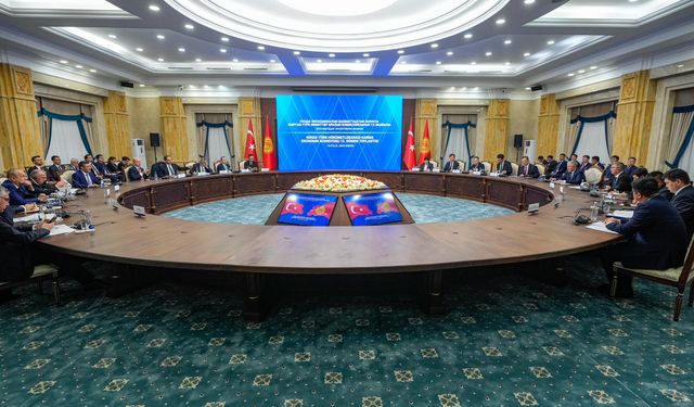 Cumhurbaşkanı Yardımcısı Yılmaz, Kırgızistan’da ekonomi komisyonu imza törenine katıldı