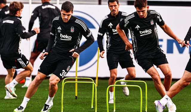 Beşiktaş 3 futbolcusundan eksik çalıştı