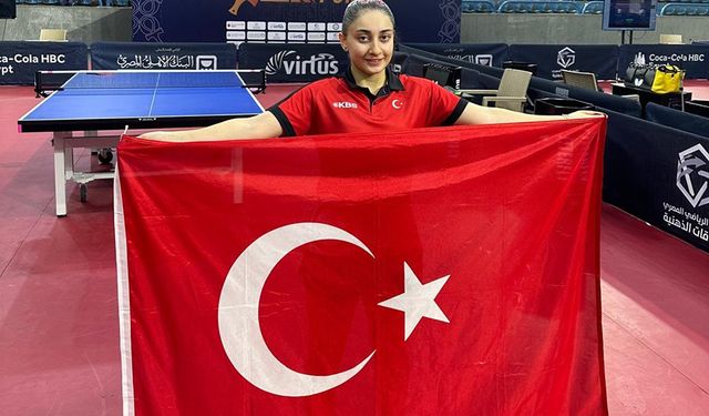 Mısır'da Ebru Acer'den gümüş ve Sümeyra Türk'ten bronz madalya