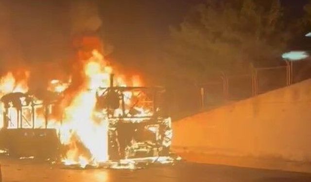 Eyüpsultan’da İETT otobüsü alev topuna döndü