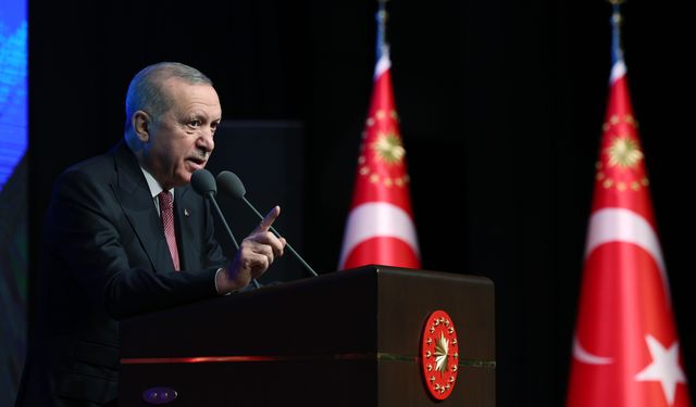 Cumhurbaşkanı Erdoğan: Geleceğimiz açısından alarm zilleri çok yüksek sesle çalıyor