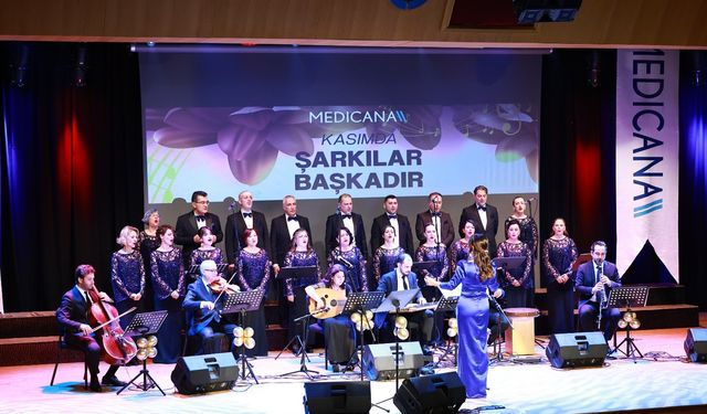 Sağlık çalışanlarından ‘Kasımda Şarkılar Başkadır’ konseri