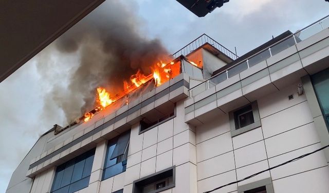 Ataşehir’de otel yangını