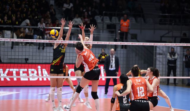 Eczacıbaşı Dynavit, Göztepe’ye set vermedi