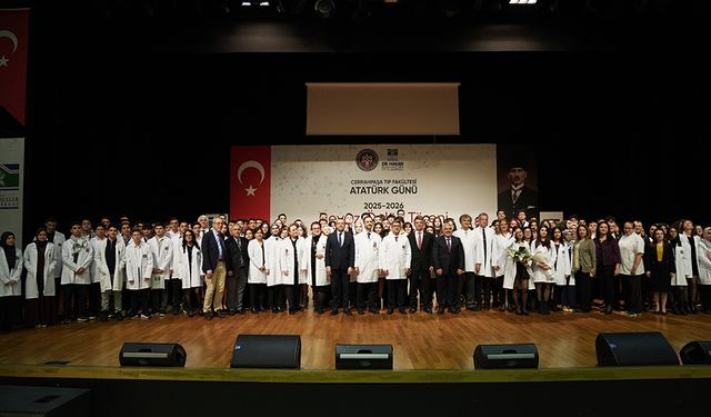 Cerrahpaşa Tıp Fakültesi öğrencileri Bahçelievler’de beyaz önlük giydi
