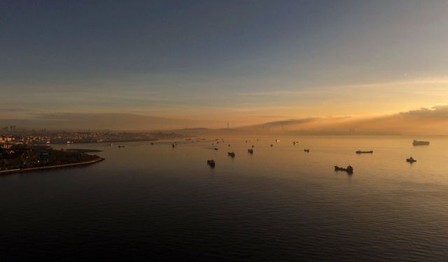 İstanbul'a çöken pus ve hava kirliliği dron ile görüntülendi