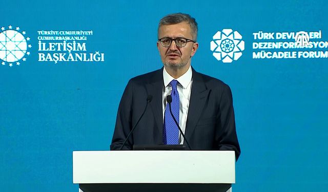 Burhanettin Duran: 2 bin 500'e yakın dezenformasyonu gözler önüne serdik