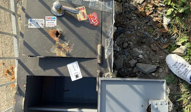 Fatih’te iş yerinden çalınan 200 kiloluk çelik kasa, Başakşehir'de bulundu