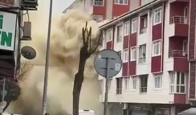 Gaziosmanpaşa'da spor salonunda çıkan yangın söndürüldü