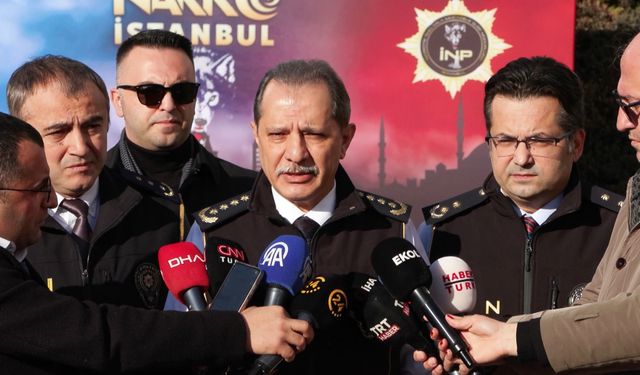 İstanbul'da operasyonla ele geçirilen 1 ton 144 kilo 396 gram uyuşturucu emniyette sergilendi