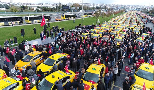 Taksicilerden korsan taşımacılığa karşı konvoylu eylem