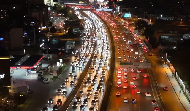 İstanbul'da trafik yoğunluğu yüzde 90'a ulaştı