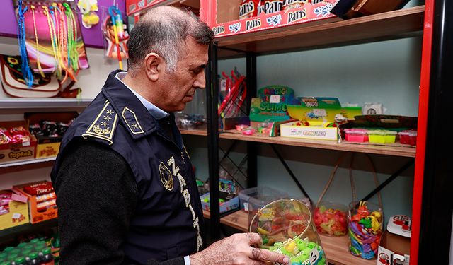 Sultanbeyli Belediyesi zabıta ekiplerinden denetim