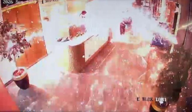 Zeytinburnu'ndaki siteye getirilmişti! İşte kargo paketinin patladığı anlar