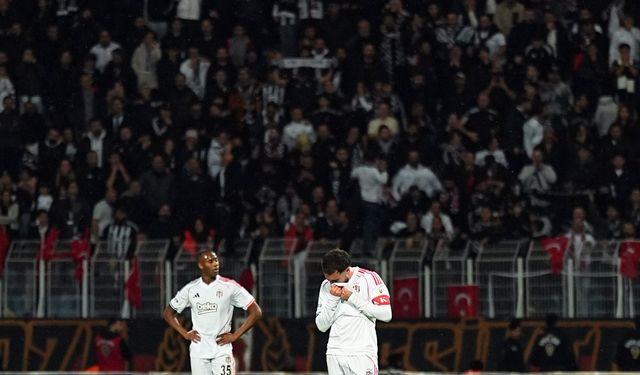 Beşiktaş taraftarı yönetimi istifaya davet etti