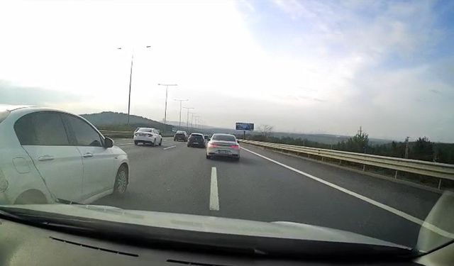 Beykoz TEM’de trafik magandası kamerada
