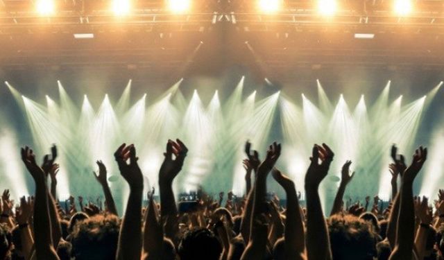 Alphaville, İstanbul'a geliyor