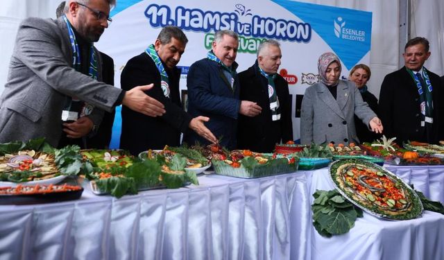 Esenler'de hamsi keyfi! 5 ton balık ve helva dağıtıldı