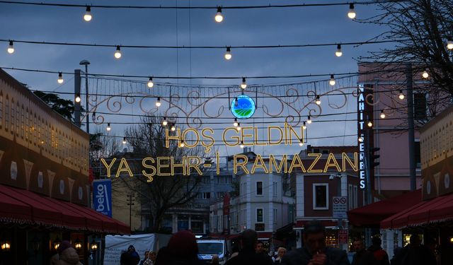 Kitap Sokağı kapılarını açtı!