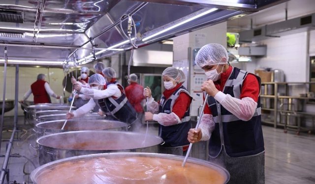 Bağcılar Belediyesi, ihtiyaç sahiplerinin yanında