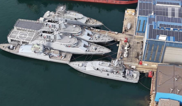 Katar’a teslim edilecek hücumbotlar suya indi