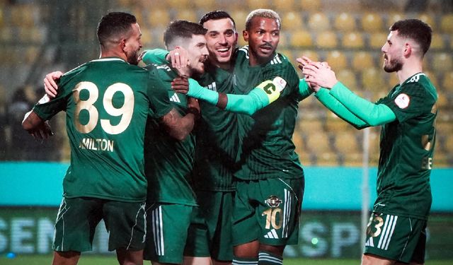 İstanbul derbisinde kazanan Esenler Erokspor