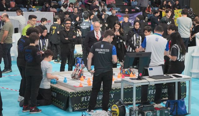 VEX Robotics Türkiye Şampiyonası başladı