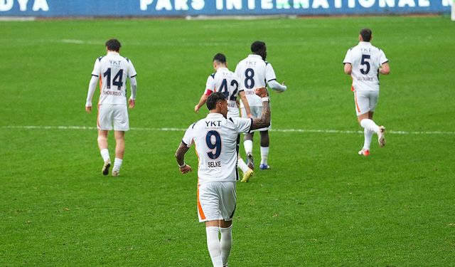 RAMS Başakşehir, yenilmezlik serisini 8 maça çıkardı