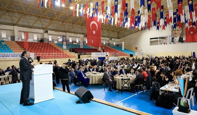Gençlik ve Spor Bakanı Bak’tan gençlere müjde
