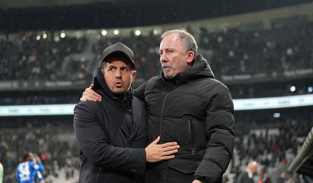 Sergen Yalçın, Emre Belözoğlu’na karşı ilk galibiyetini aldı